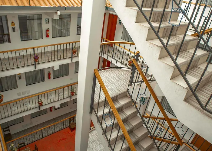Hotel Del Prado Hometown