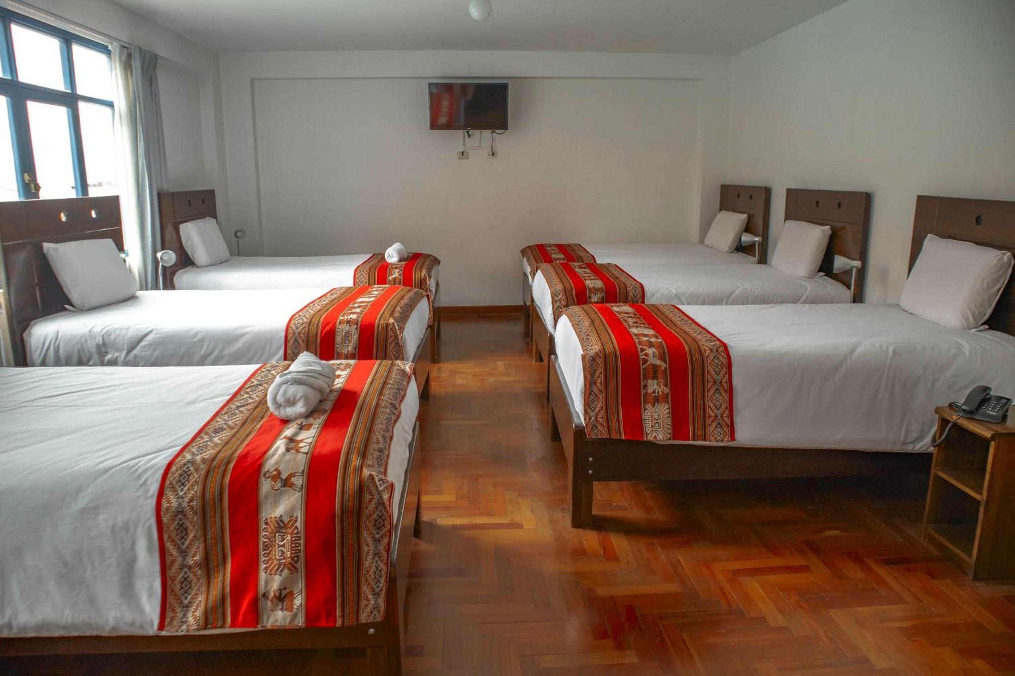 Del Prado Hometown Hotel